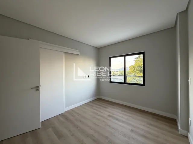 Imagem 13: Apartamento à venda com 3 dormitórios suítes, 195 m² no bairro das Capitais em