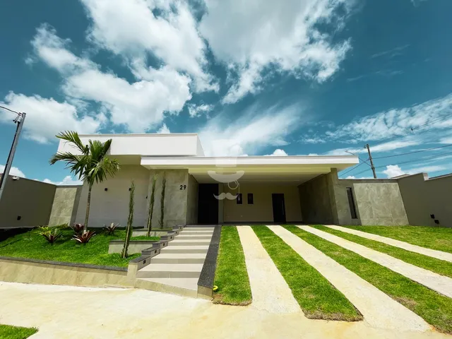 Imagem: Casa à venda com 4 dormitórios sendo 2