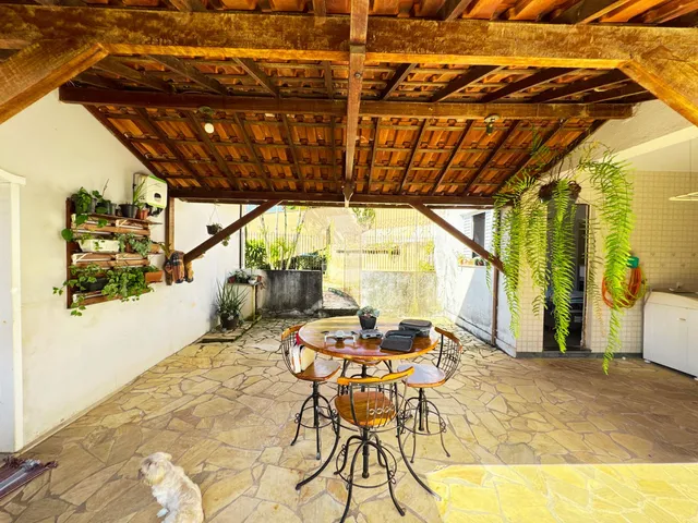 Imagem 7: Casa à venda no bairro Roman em Barbacena com 3 dormitórios sendo 1 suíte