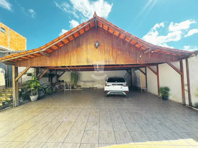 Imagem 11: Casa à venda no bairro Roman em Barbacena com 3 dormitórios sendo 1 suíte