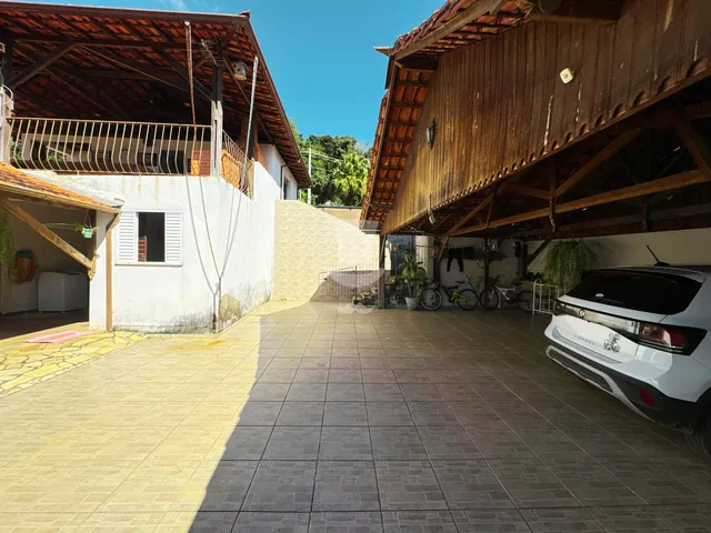 Imagem 8: Casa à venda no bairro Roman em Barbacena com 3 dormitórios sendo 1 suíte
