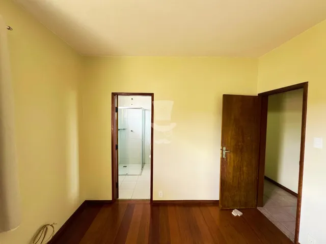 Imagem 14: Casa à venda com 5 dormitórios sendo 2 suítes em Barbacena no Santa Tereza I
