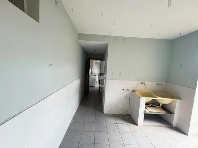 Imagem 8: Casa à venda com 5 dormitórios sendo 2 suítes em Barbacena no Santa Tereza I