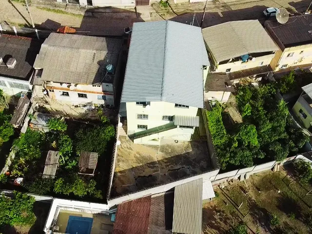 Imagem 14: 2 Casas à venda no Caiçaras em Barbacena com 4 dormitórios sendo 1 suíte