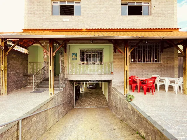 Imagem 9: 2 Casas à venda no Caiçaras em Barbacena com 4 dormitórios sendo 1 suíte