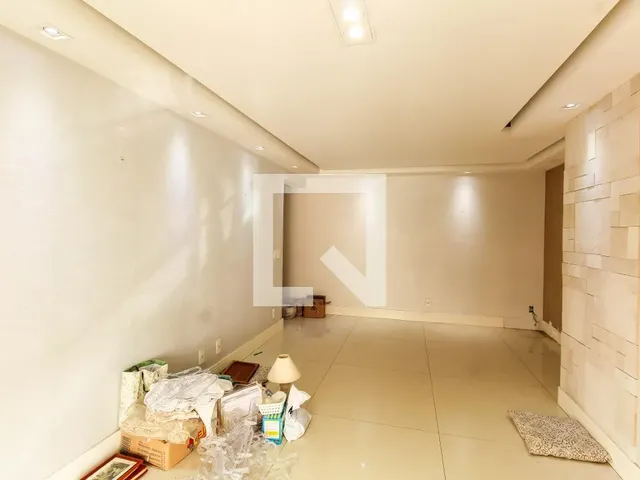 Imagem: O apartamento possui 3 Dormitórios, 1 Suíte, 3 Banheiros,