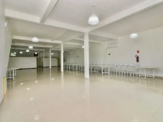 Imagem: Sala Comercial Ampla na Entrada da Cidade