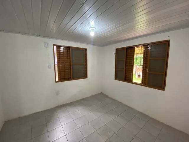Imagem 4: Casa para alugar com 3 quartos e pátio amplo na Vila Nova