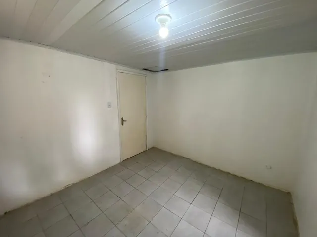 Imagem 13: Casa para alugar com 3 quartos e pátio amplo na Vila Nova