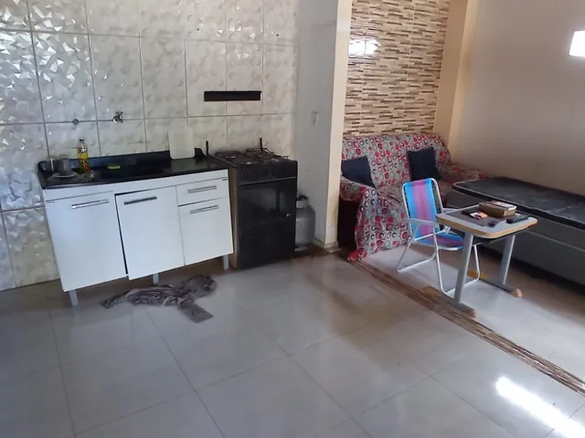 Imagem 6: Casa para Venda com 2 Dormitórios e 2 Vagas de Garagem