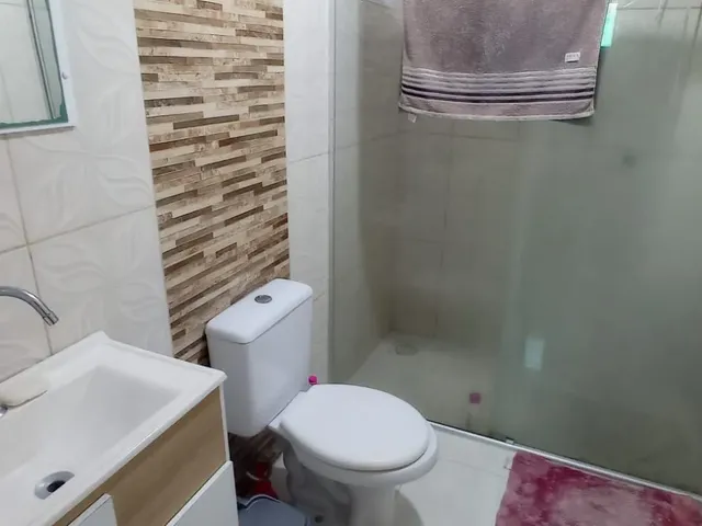 Imagem 4: Casa para Venda com 2 Dormitórios e 2 Vagas de Garagem