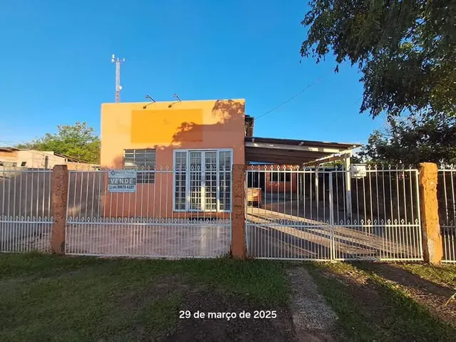 Imagem: Casa a venda com 2 dormitórios e sala comercial