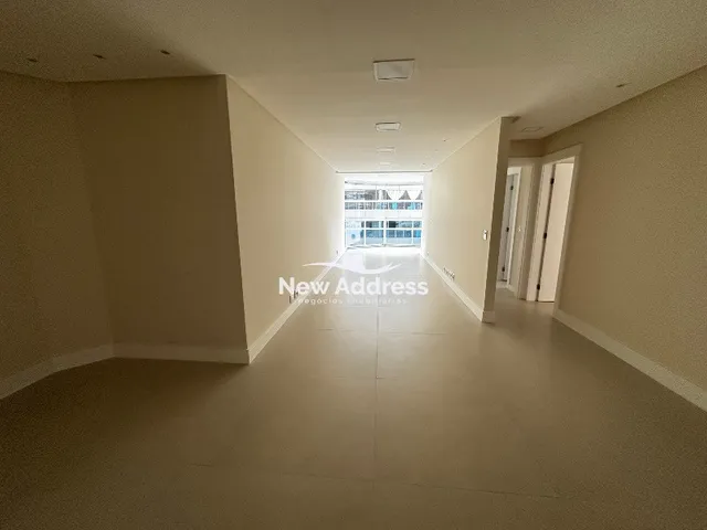 Imagem 13: Itapuã: more neste 4 quartos de 176m², com duas suítes, a duas quadras do mar