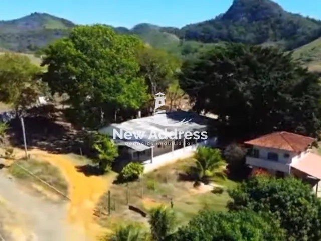 Imagem 2: Terreno com infraestrutura completa com água, energia, 5G e acesso asfaltado