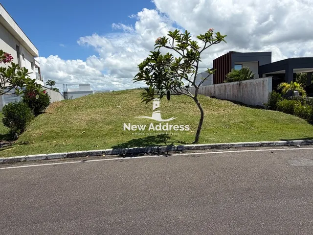 Imagem 1: Lote plano na parte alta do Riviera Park, com ótima localização, privacidade e lazer