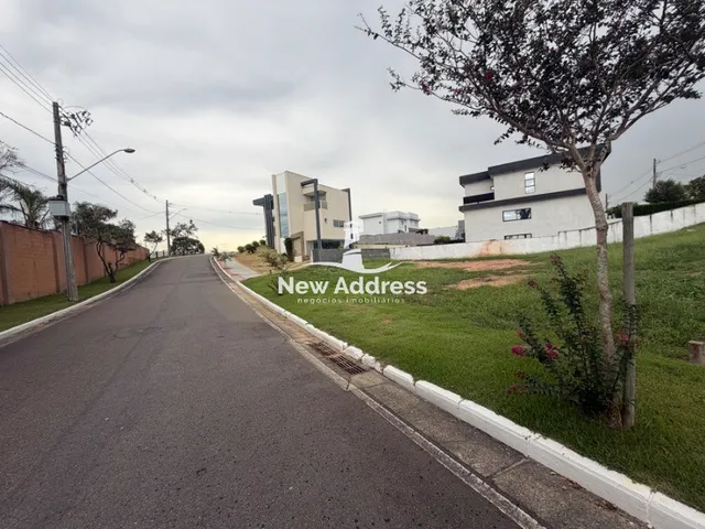 Imagem 9: Terreno plano 702m² no Riviera Park próximo à portaria, ideal para construir com