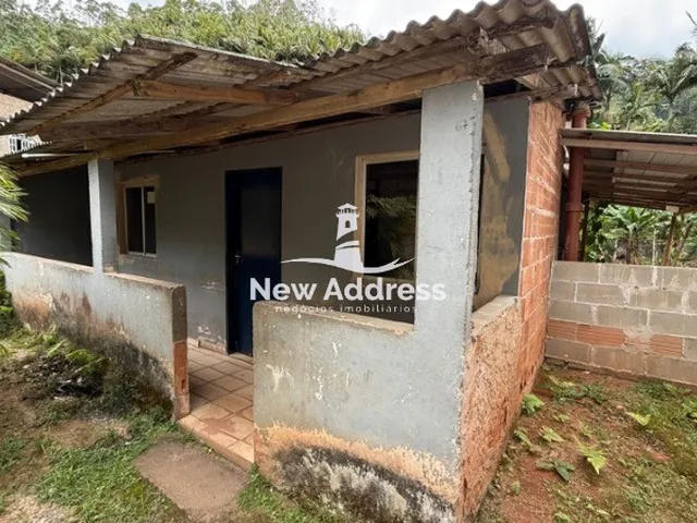 Imagem 3: Duas casas construídas em terreno de 480m². Escriturado. Oportunidade em Marechal