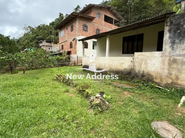 Imagem 4: Duas casas construídas em terreno de 480m². Escriturado. Oportunidade em Marechal