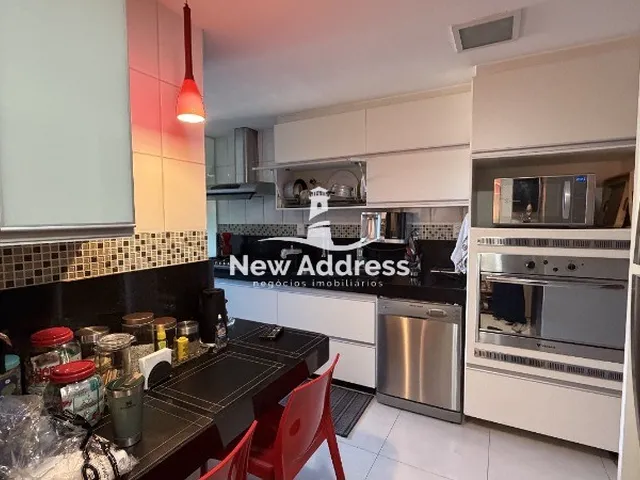 Imagem 4: Venha viver a sensação de acordar e dar de cara para o mar neste incrível apartamento