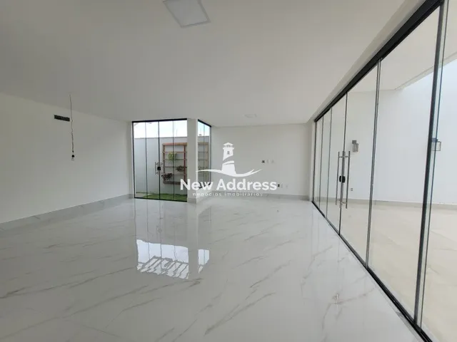 Imagem 14: Casa linear recém-construída em Interlagos, de 210 m² com 3 suítes