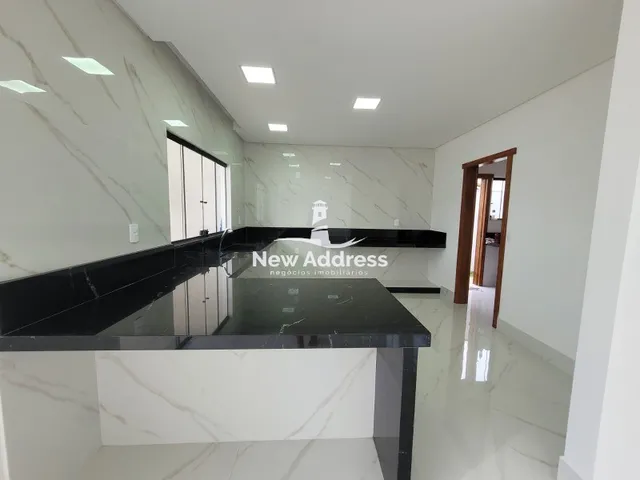 Imagem 10: Casa linear recém-construída em Interlagos, de 210 m² com 3 suítes