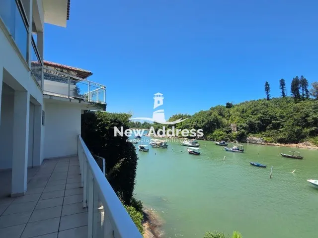 Imagem 4: Com o mar como companhia, casa à venda na Praia da Costa, com 4 quartos, 2 suítes e