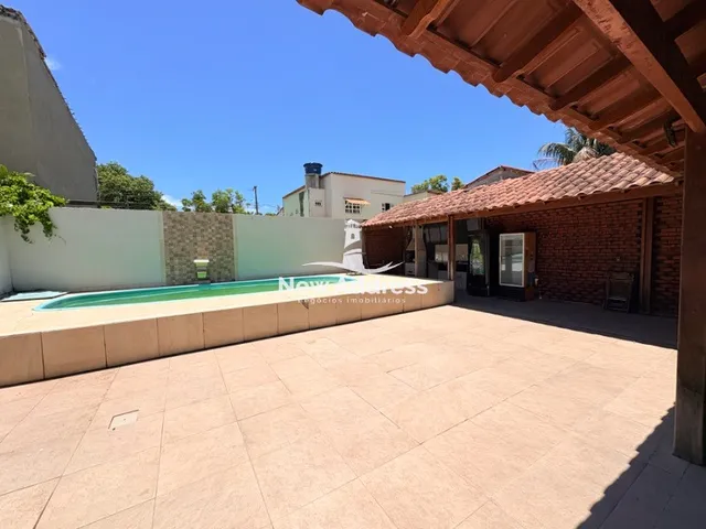 Imagem 2: Se Imagine Chegando a Guarapari e Relaxando Nessa Casa: Piscina com Hidromassagem