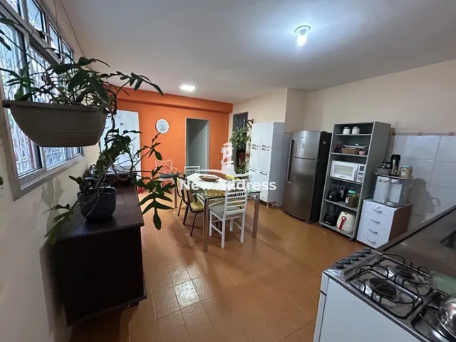 Imagem 3: Casa com quintal e ponto comercial independente, 3 quartos (1 suíte) e kitnet nos