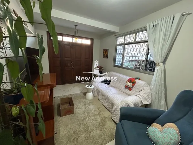 Imagem 4: Casa com quintal e ponto comercial independente, 3 quartos (1 suíte) e kitnet nos