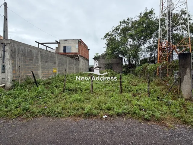 Imagem 3: Terreno em rua asfaltada com 200 m² em bairro tranquilo e seguro, ideal para construir a