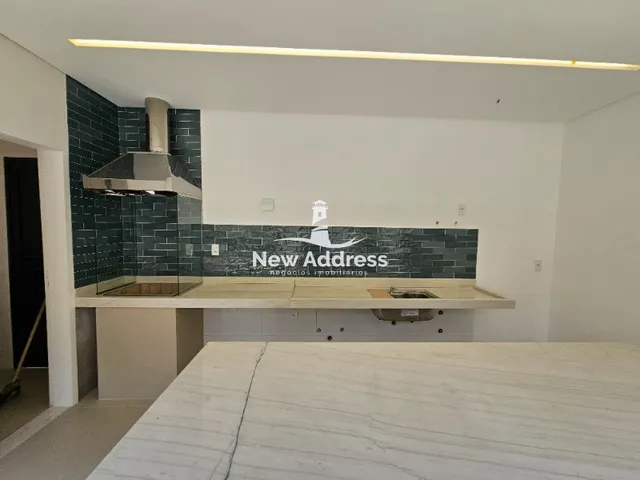 Imagem 2: Casa linear de 210m², com 3 suítes e piscina, no Yahoo Residence - Serra