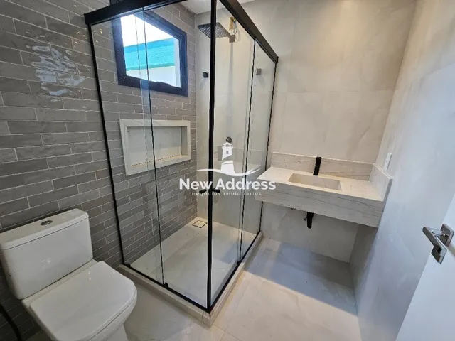 Imagem 4: Casa linear de 210m², com 3 suítes e piscina, no Yahoo Residence - Serra
