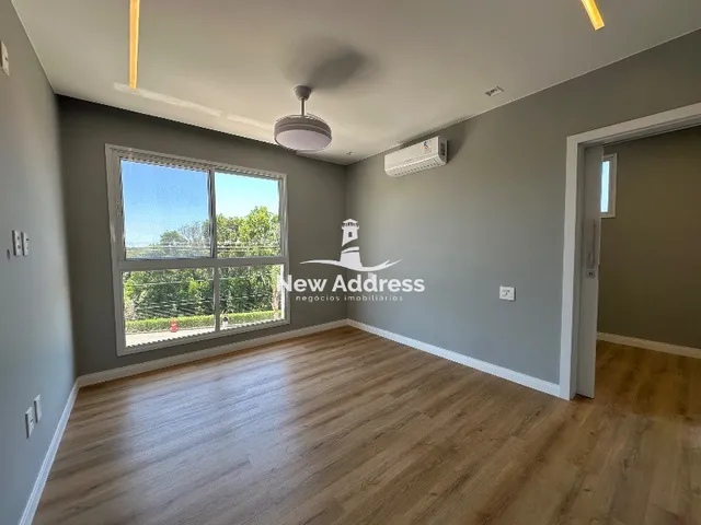 Imagem 9: Casa de 440m², com vista para reserva, piscina e hidromassagem, à venda no Riviera Park