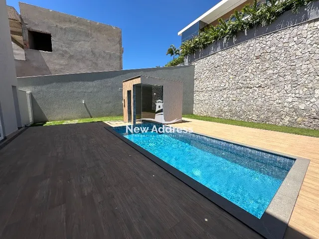 Imagem 2: Casa de 440m², com vista para reserva, piscina e hidromassagem, à venda no Riviera Park
