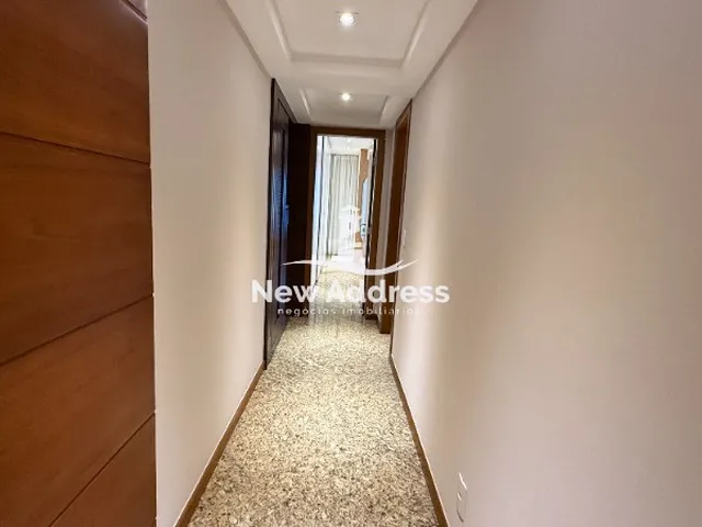 Imagem 9: Apartamento de Luxo na Praia da Costa com 4 Quartos e 4 Suítes Vila Velha-ES - 270m²