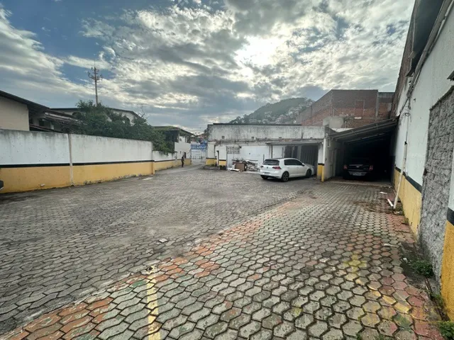 Imagem 2: Oportunidade Imperdível! Terreno com 2.000m² em Santa Lúcia - Vitória