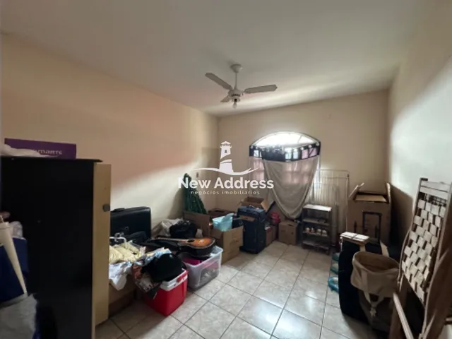 Imagem 11: Casa Espaçosa: 6 Quartos, 3 Salas, 4 Banheiros, 313 M². Conforto e Oportunidade!