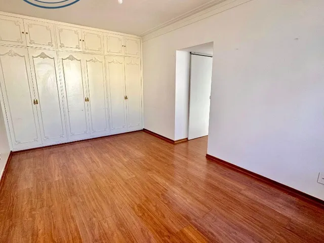 Imagem 13: VENDO APARTAMENTO 249M² COM 3/4, NASCENTE, ANDAR INTERMEDIÁRIO EM RUA TRANQUILA A BARRA!