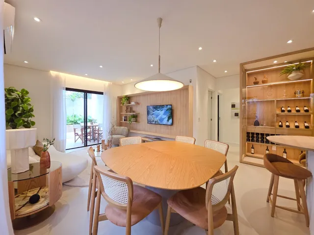 Imagem: Casa de luxo em condomínio à venda em