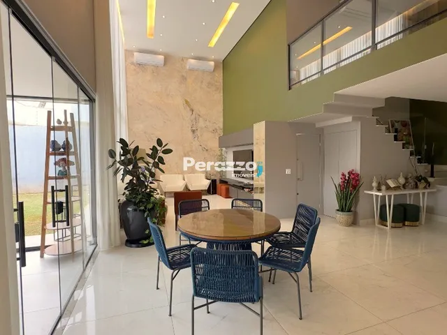 Imagem: Imponência, Elegância E Conforto Em Uma