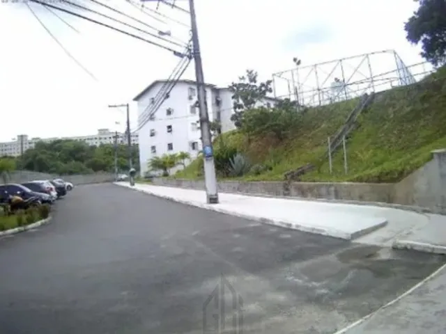Imagem 10: Apartamento reformado com 2/4, sala, 3º andar escada vender Condominio vale do Bosque na