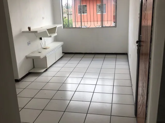 Imagem 5: Apartamento vender com 2/4, nascente, decorado, 3º andar escada no Condominio Esplanada