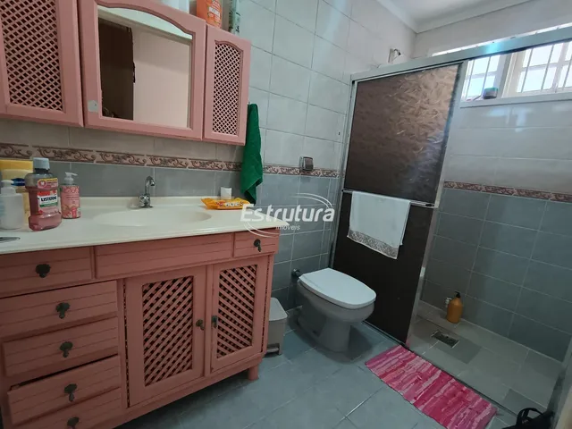 Imagem 8: Belíssima casa na Tancredo Neves com 3 dormitórios sendo 1 suíte
