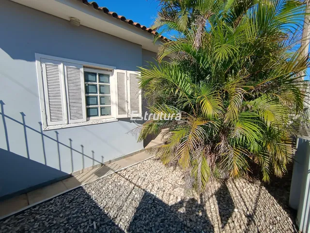Imagem 5: Belíssima casa na Tancredo Neves com 3 dormitórios sendo 1 suíte