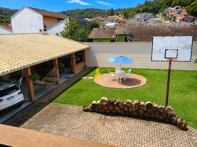 Imagem 10: Casa com 5 dormitórios, terreno amplo em área nobre
