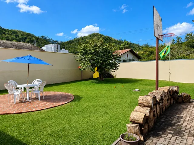 Imagem 7: Casa com 5 dormitórios, terreno amplo em área nobre