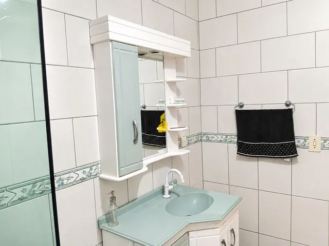 Imagem 11: Casa com 5 dormitórios, terreno amplo em área nobre