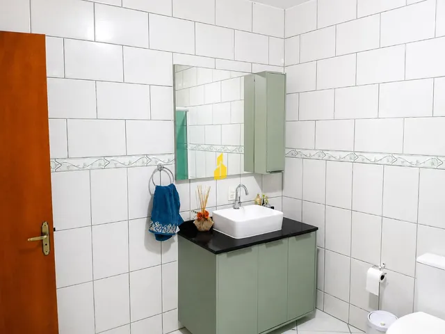 Imagem 3: Casa com 5 dormitórios, terreno amplo em área nobre