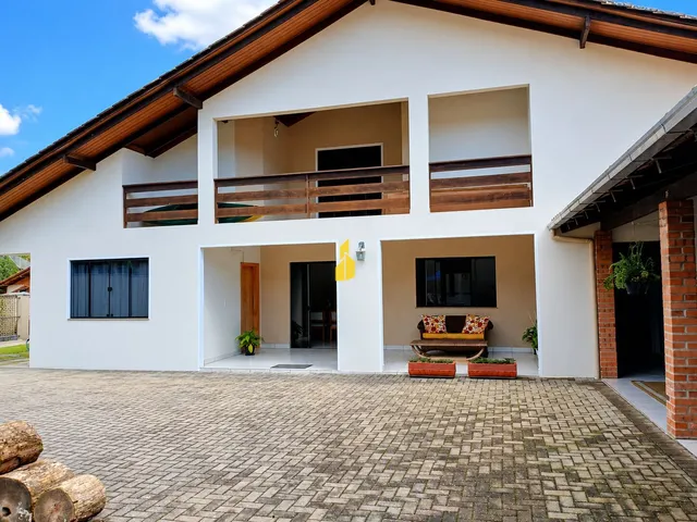 Imagem 13: Casa com 5 dormitórios, terreno amplo em área nobre