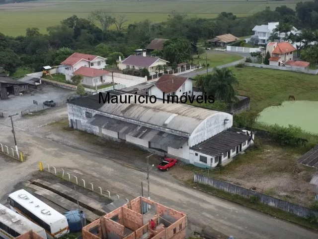 Imagem 9: Galpão Comercial no centro da cidade de Taió. Terreno com 1.500m², Galpão com 750,00